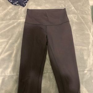 Black lulu lemon leggings